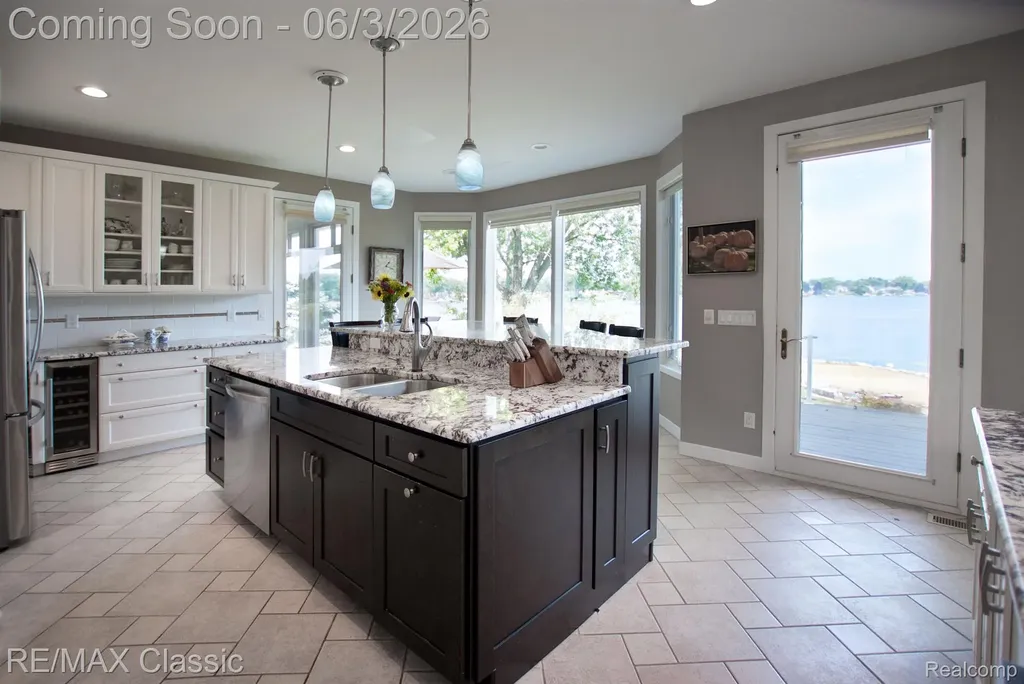 826 Wolverine Drive Wolverine Lake Village MI 48390