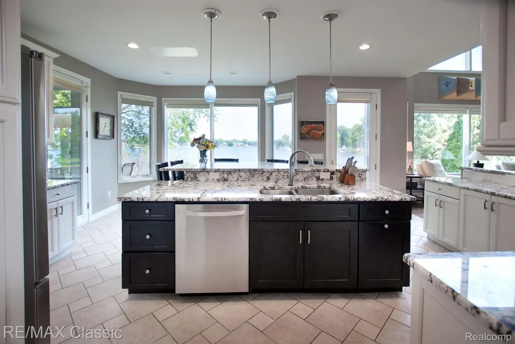 826 Wolverine Drive Wolverine Lake Village MI 48390