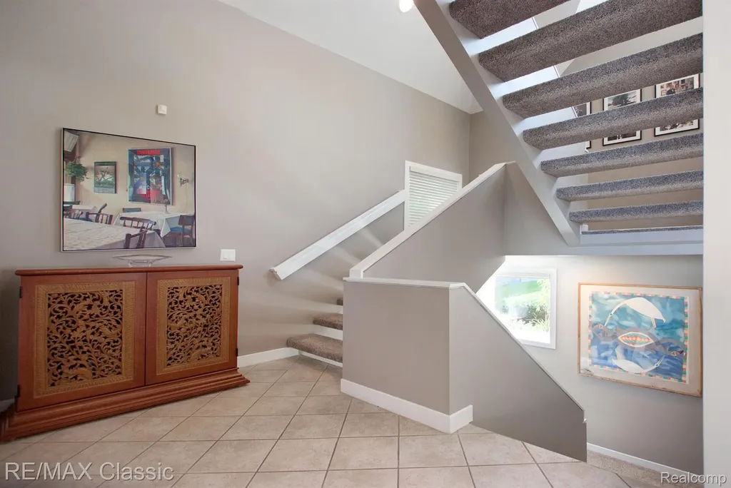 826 Wolverine Drive Wolverine Lake Village MI 48390