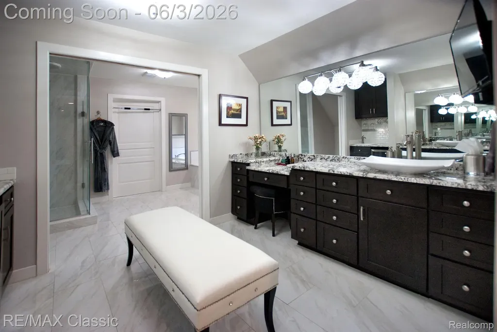 826 Wolverine Drive Wolverine Lake Village MI 48390