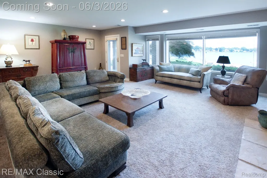 826 Wolverine Drive Wolverine Lake Village MI 48390