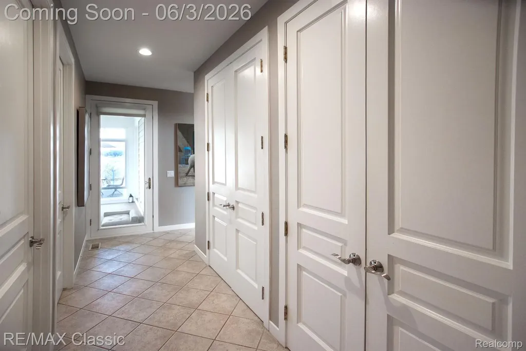 826 Wolverine Drive Wolverine Lake Village MI 48390