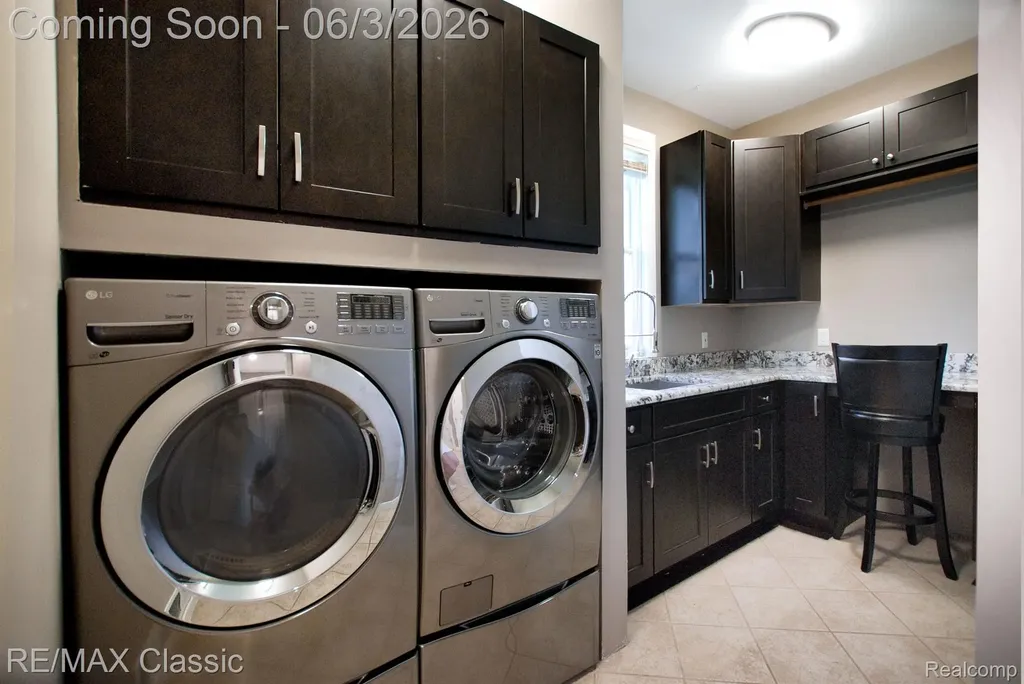 826 Wolverine Drive Wolverine Lake Village MI 48390
