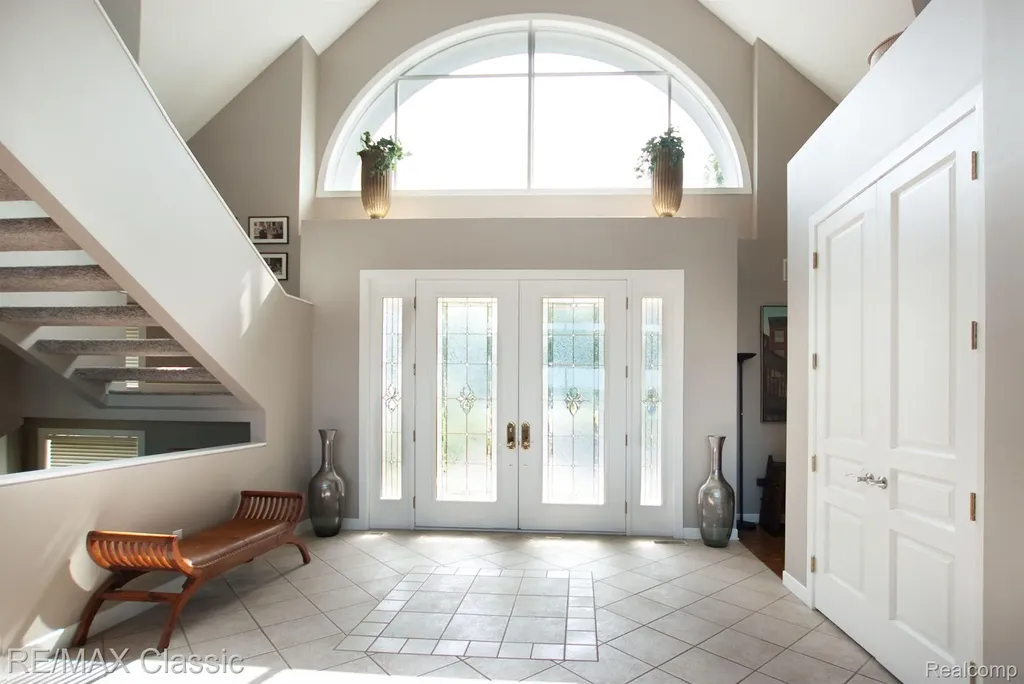826 Wolverine Drive Wolverine Lake Village MI 48390