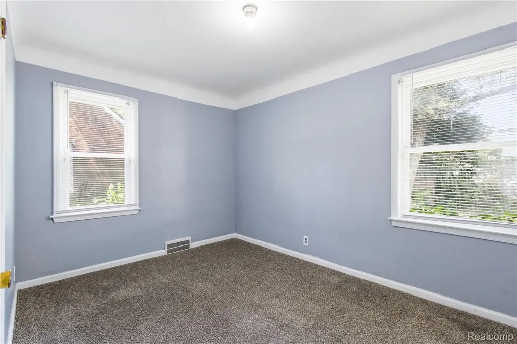 5918 Cadieux Road Detroit City MI 48224