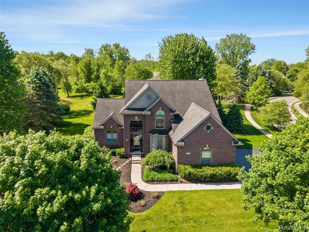 4617 Waterbury Drive Independence Charter Township MI 48348