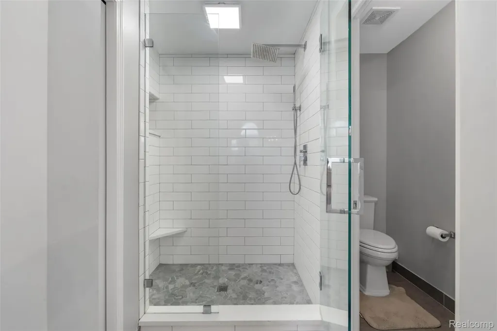 4617 Waterbury Drive Independence Charter Township MI 48348