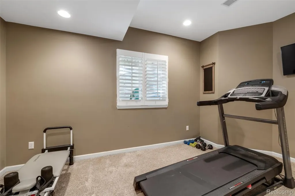 4617 Waterbury Drive Independence Charter Township MI 48348