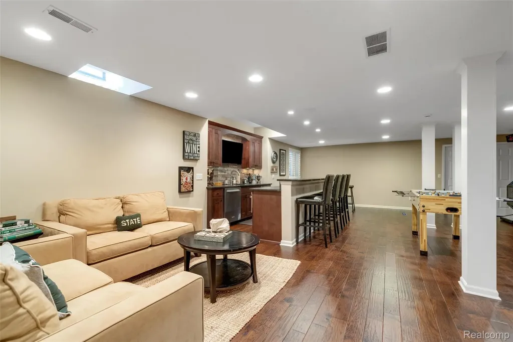 4617 Waterbury Drive Independence Charter Township MI 48348
