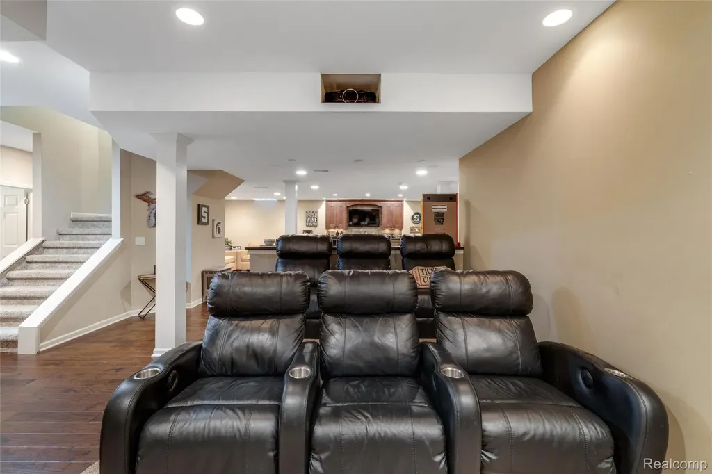 4617 Waterbury Drive Independence Charter Township MI 48348