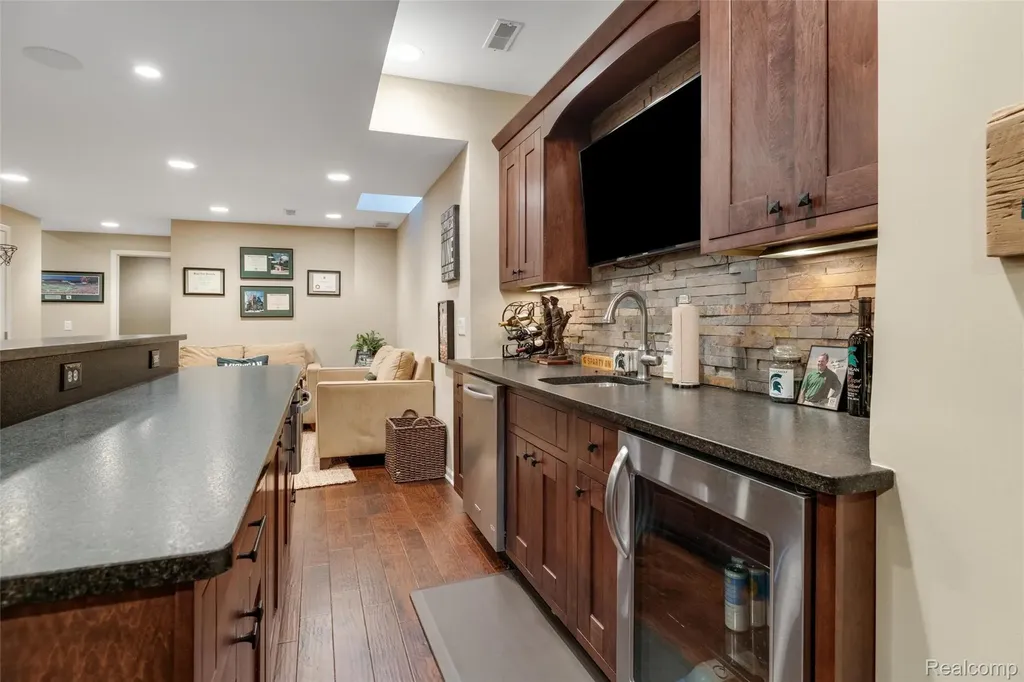 4617 Waterbury Drive Independence Charter Township MI 48348