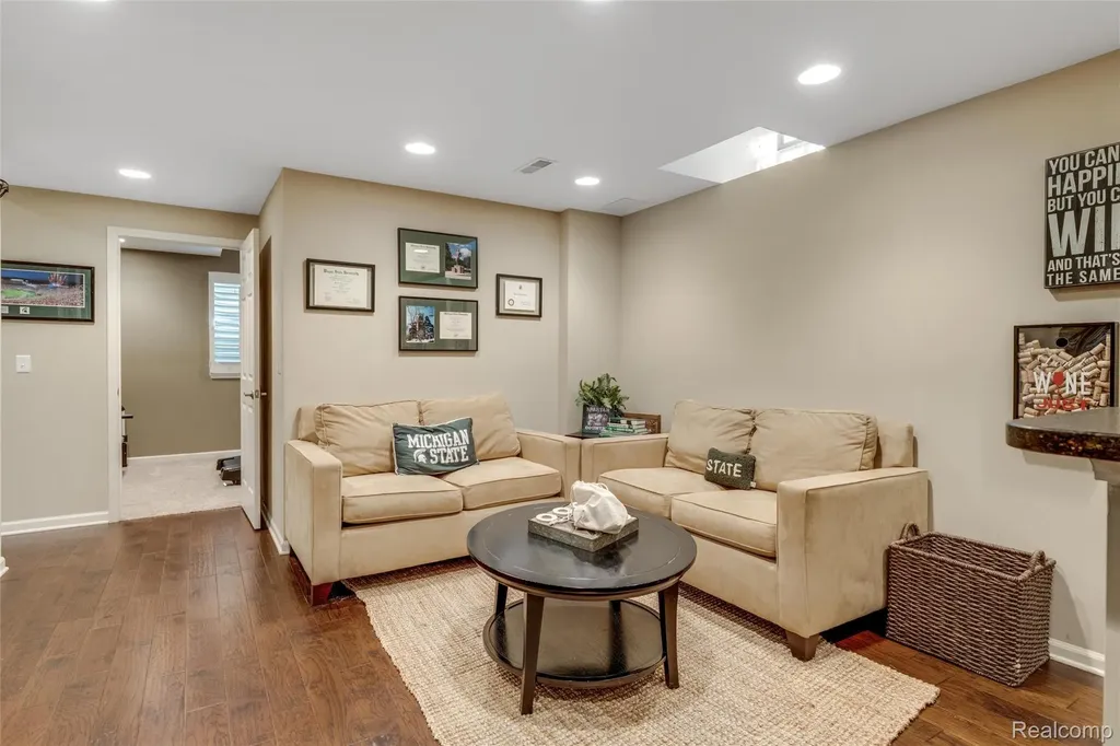 4617 Waterbury Drive Independence Charter Township MI 48348