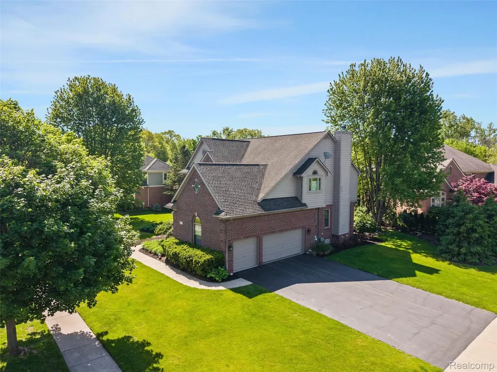 4617 Waterbury Drive Independence Charter Township MI 48348
