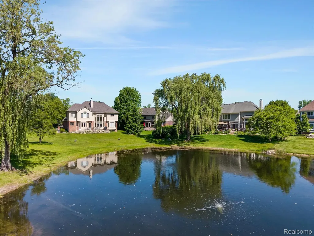4617 Waterbury Drive Independence Charter Township MI 48348