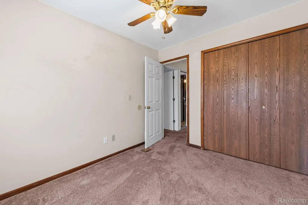23622 Cottrell Street Clinton Charter Township MI 48035