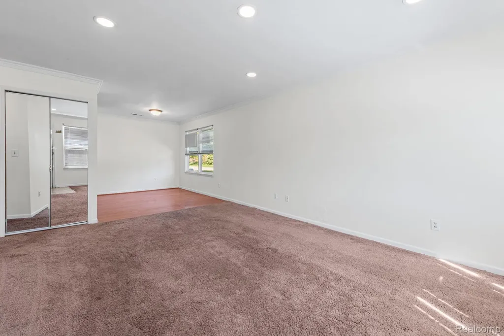 23622 Cottrell Street Clinton Charter Township MI 48035