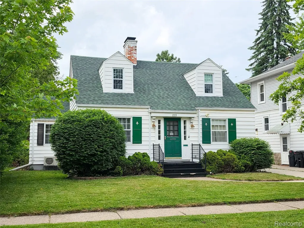 1333 Court Street Port Huron City MI 48060