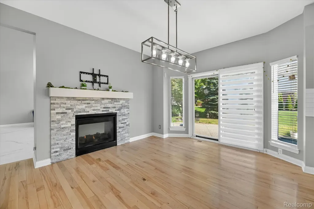 6827 Blackwell Shelby Charter Township MI 48317