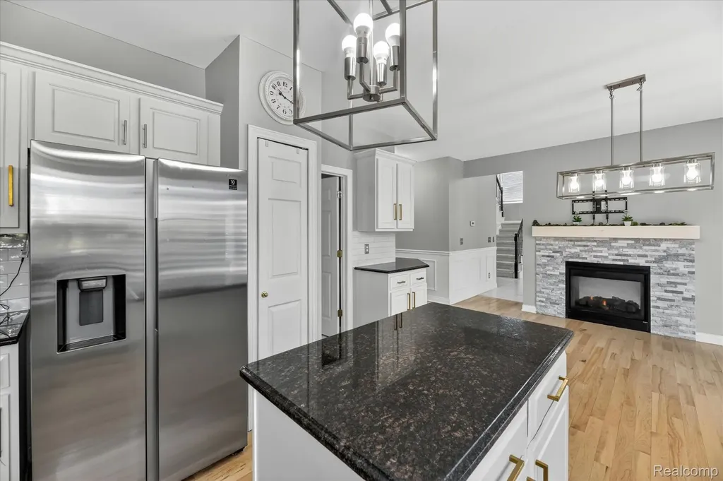 6827 Blackwell Shelby Charter Township MI 48317