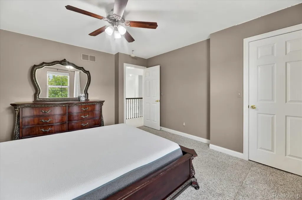 6827 Blackwell Shelby Charter Township MI 48317
