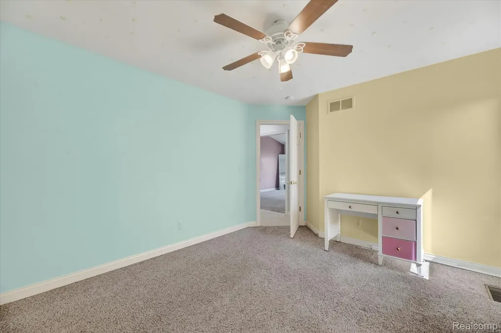 6827 Blackwell Shelby Charter Township MI 48317