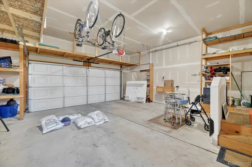 6827 Blackwell Shelby Charter Township MI 48317