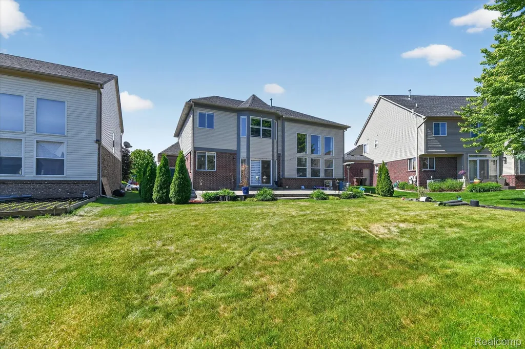 6827 Blackwell Shelby Charter Township MI 48317