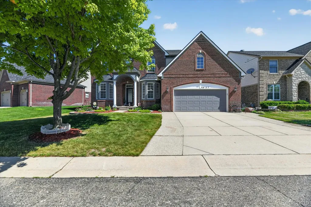 6827 Blackwell Shelby Charter Township MI 48317