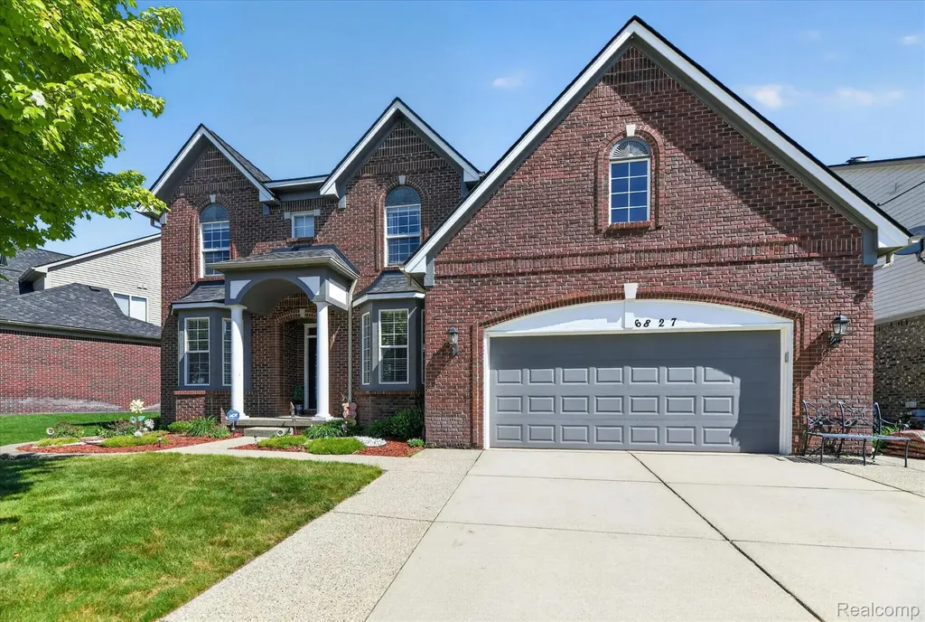 6827 Blackwell Shelby Charter Township MI 48317