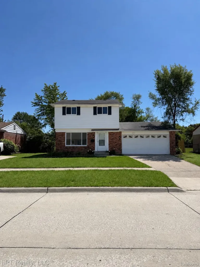 1241 Selma Street Westland City MI 48186