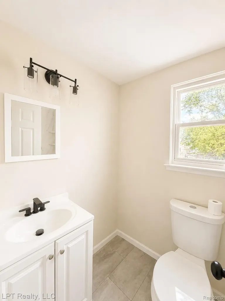 1241 Selma Street Westland City MI 48186