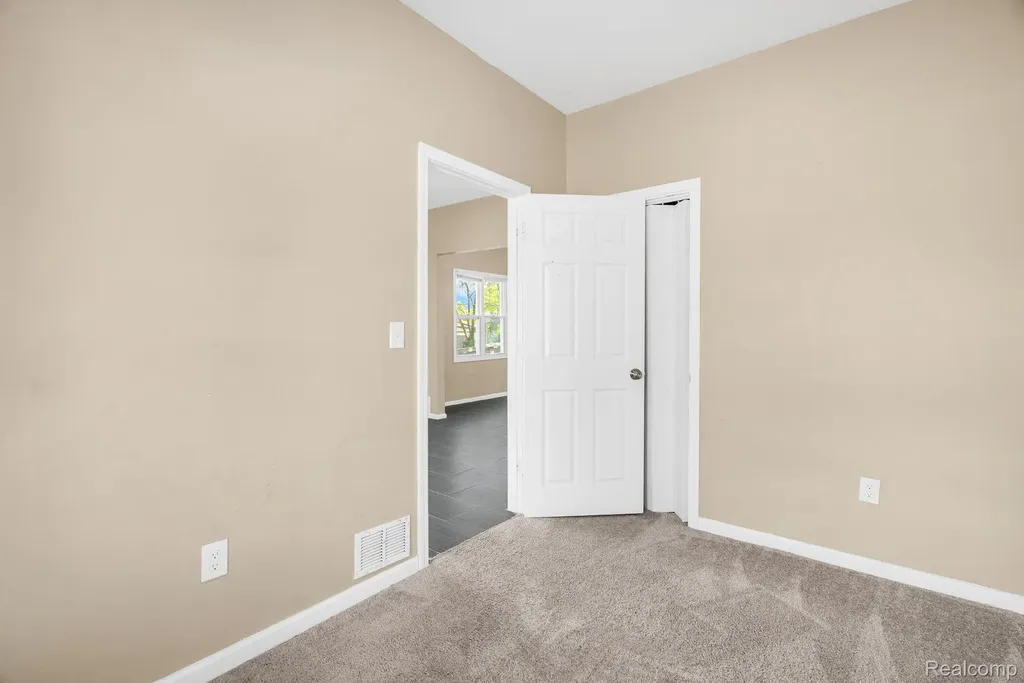 6423 Hazlett Street Detroit City MI 48210