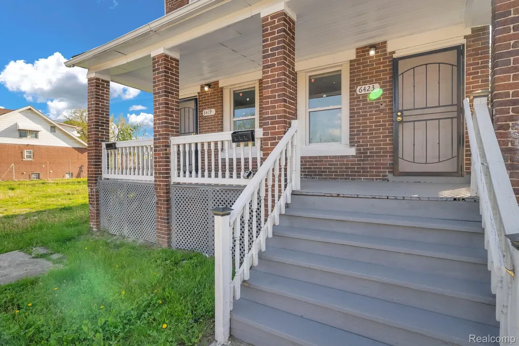 6423 Hazlett Street Detroit City MI 48210