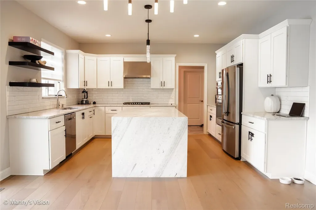 2935 Basil Drive Rochester Hills City MI 48309
