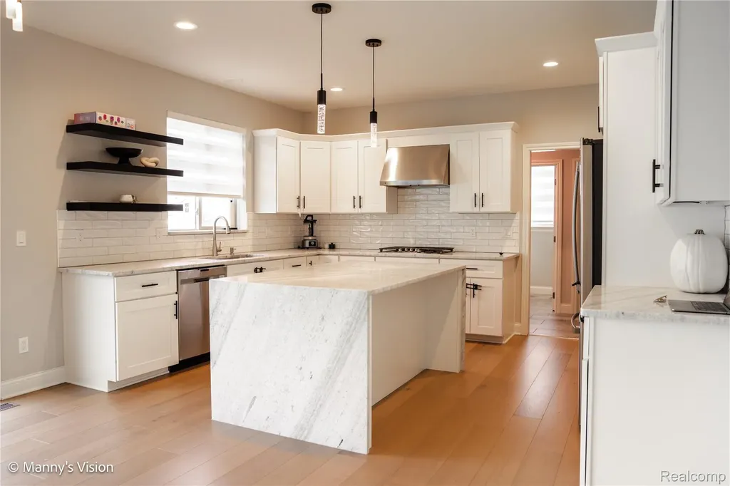 2935 Basil Drive Rochester Hills City MI 48309