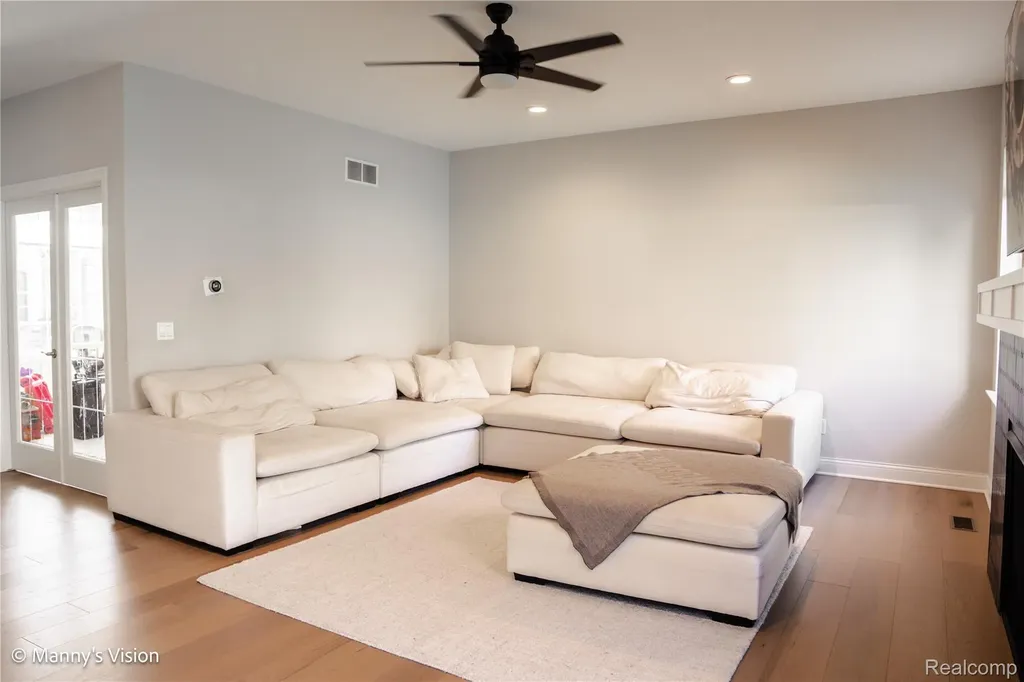 2935 Basil Drive Rochester Hills City MI 48309