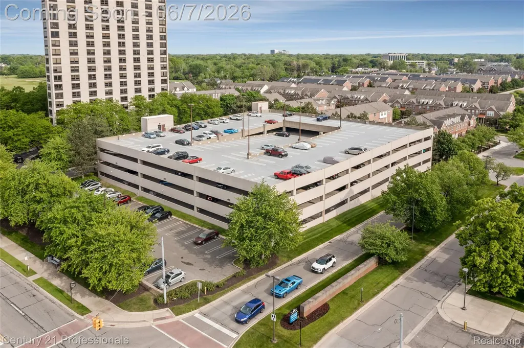 5000 Town Center Southfield City MI 48075