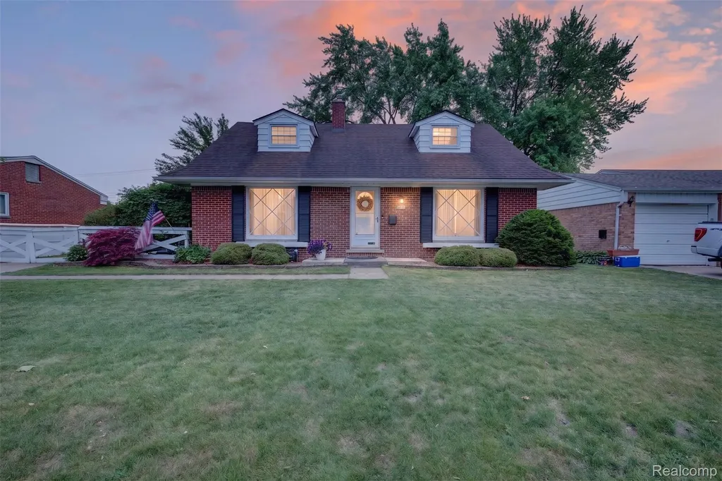 29571 Lori Street Livonia City MI 48154