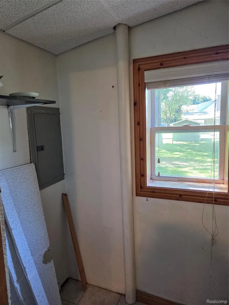 941 Burlingham Street Oxford Charter Township MI 48371