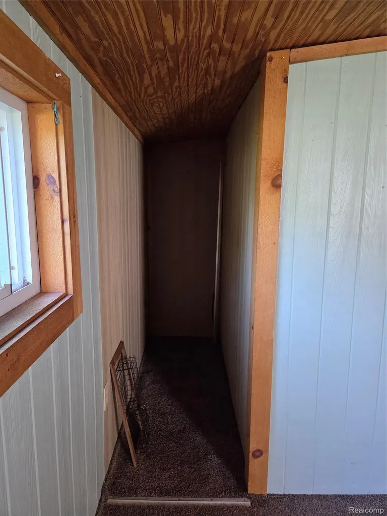 941 Burlingham Street Oxford Charter Township MI 48371