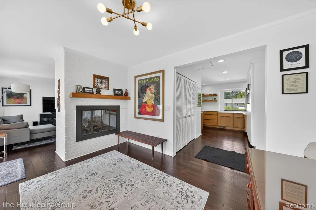 7117 Ward Eagle Drive West Bloomfield Charter Township MI 48322