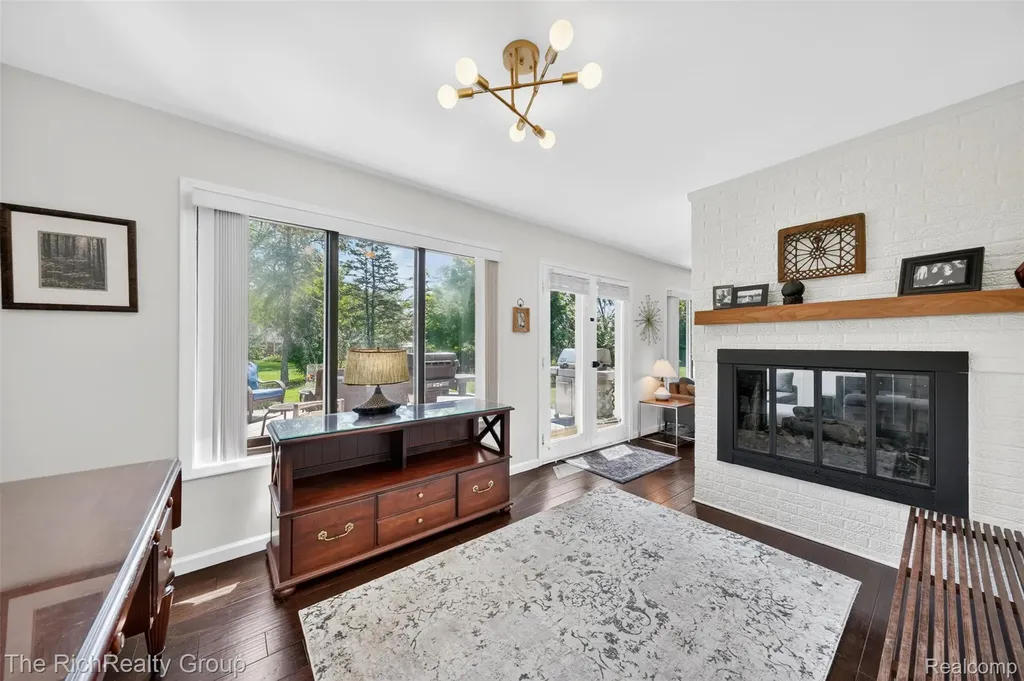 7117 Ward Eagle Drive West Bloomfield Charter Township MI 48322