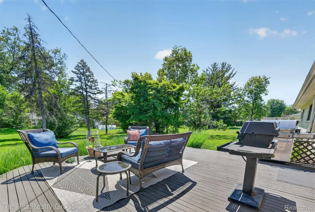 7117 Ward Eagle Drive West Bloomfield Charter Township MI 48322