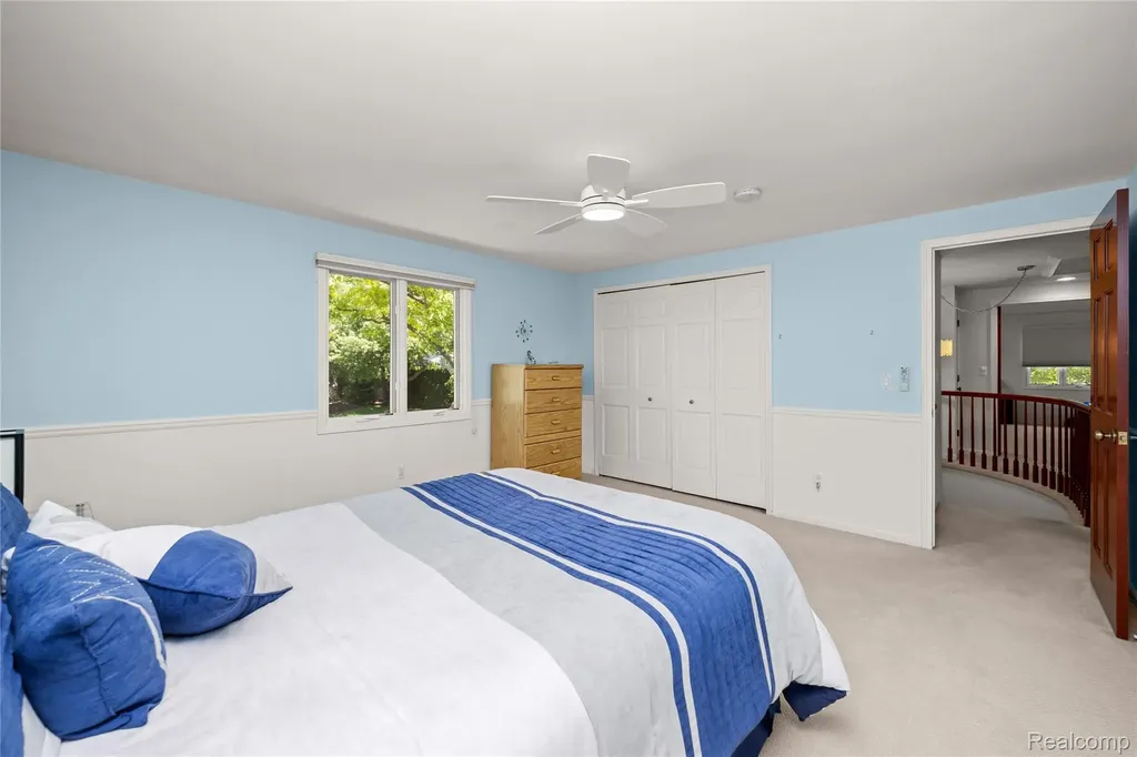 4700 S Valleyview Road West Bloomfield Charter Township MI 48323