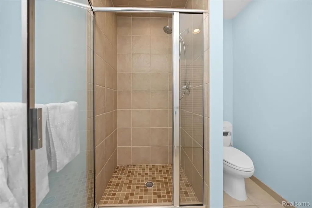 4700 S Valleyview Road West Bloomfield Charter Township MI 48323