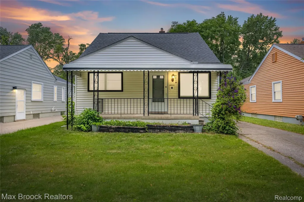 3410 Hunter Avenue Royal Oak City MI 48073