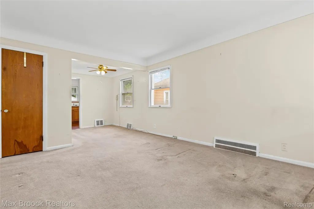 3410 Hunter Avenue Royal Oak City MI 48073