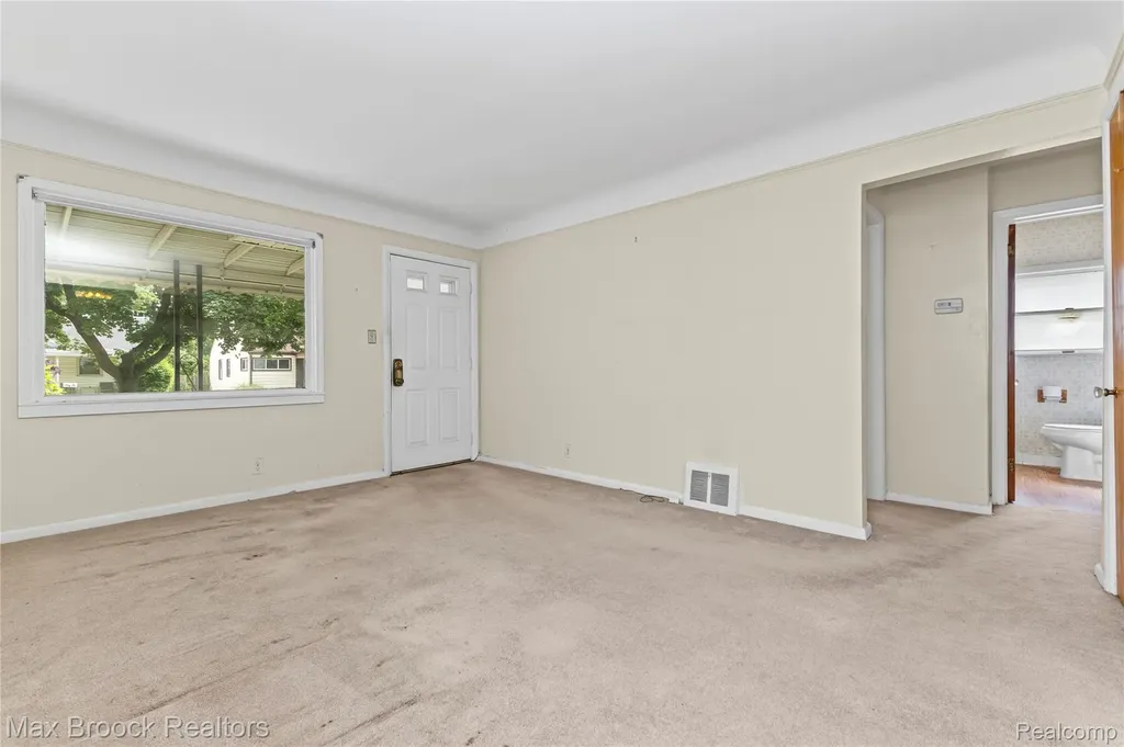 3410 Hunter Avenue Royal Oak City MI 48073