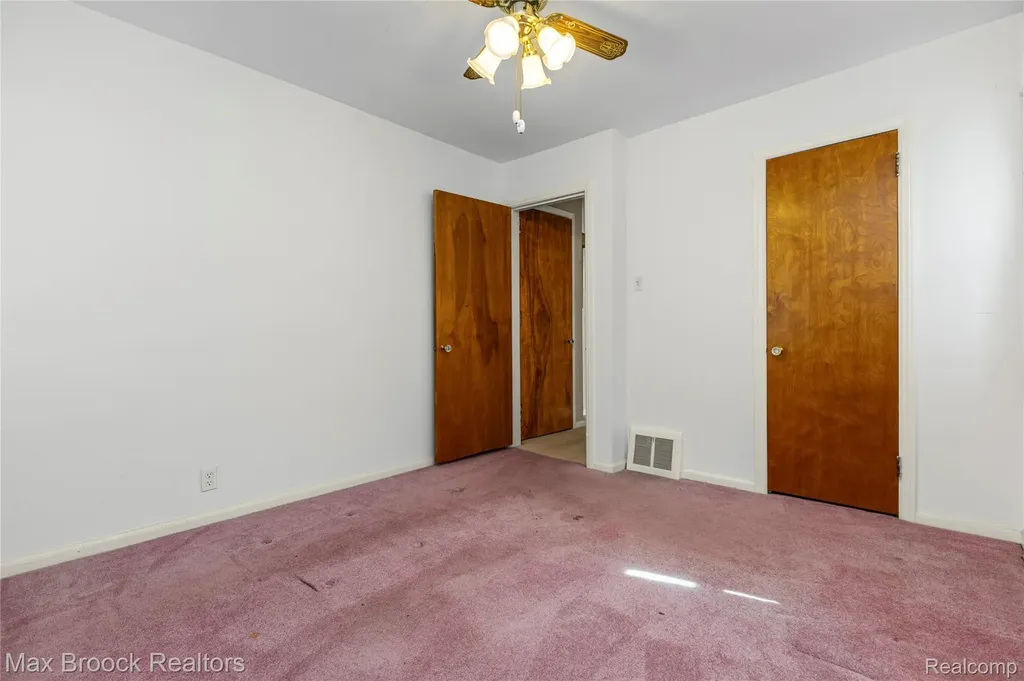 3410 Hunter Avenue Royal Oak City MI 48073