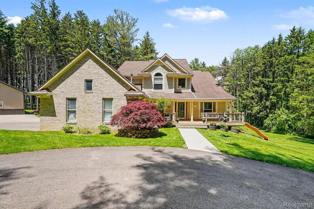 9875 Buckhorn Lake Road Rose Township MI 48442